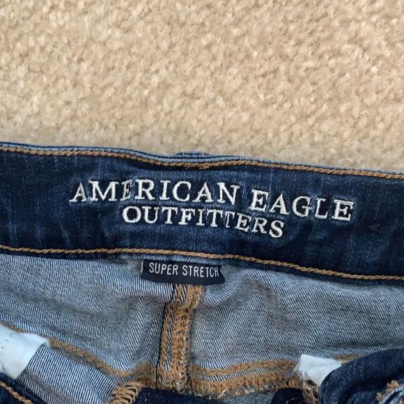 American Eagle Jean Shorts Dark Wash - Picture 3 of 4